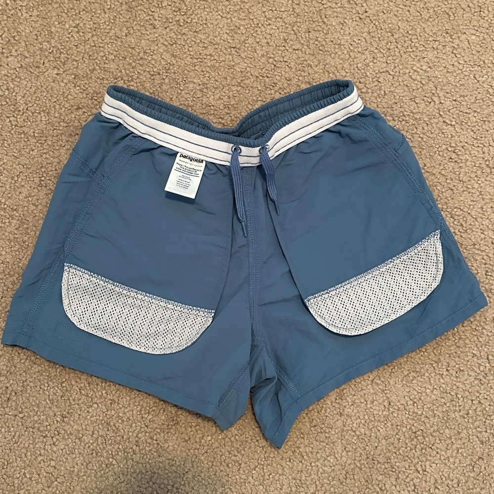Patagonia Women's Barely Baggies 2.5 Shorts Size XS - Picture 10 of 10